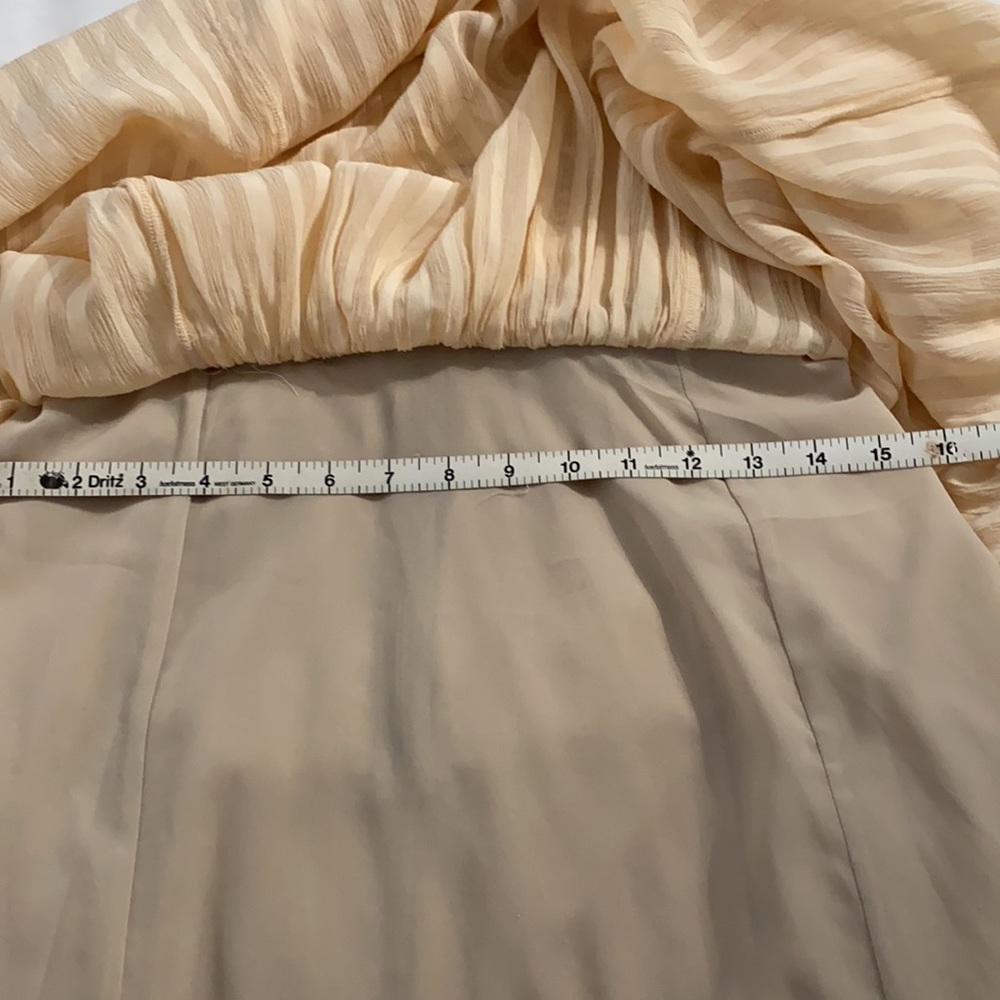 Like NEW BCBG MAX AZRIA FORMAL DRESS - Picture 11 of 13